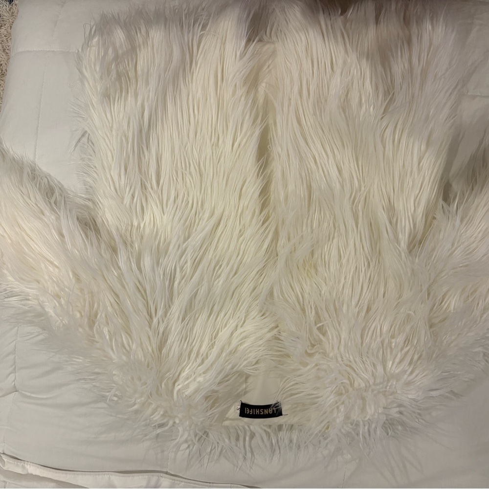 Amazon Women's Faux Fur Jacket - White